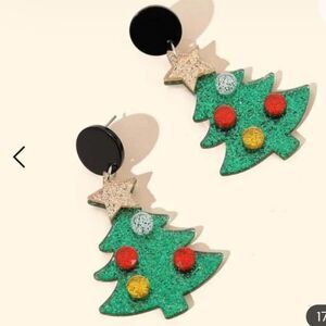 Christmas tree acrylic post back earrings nwt